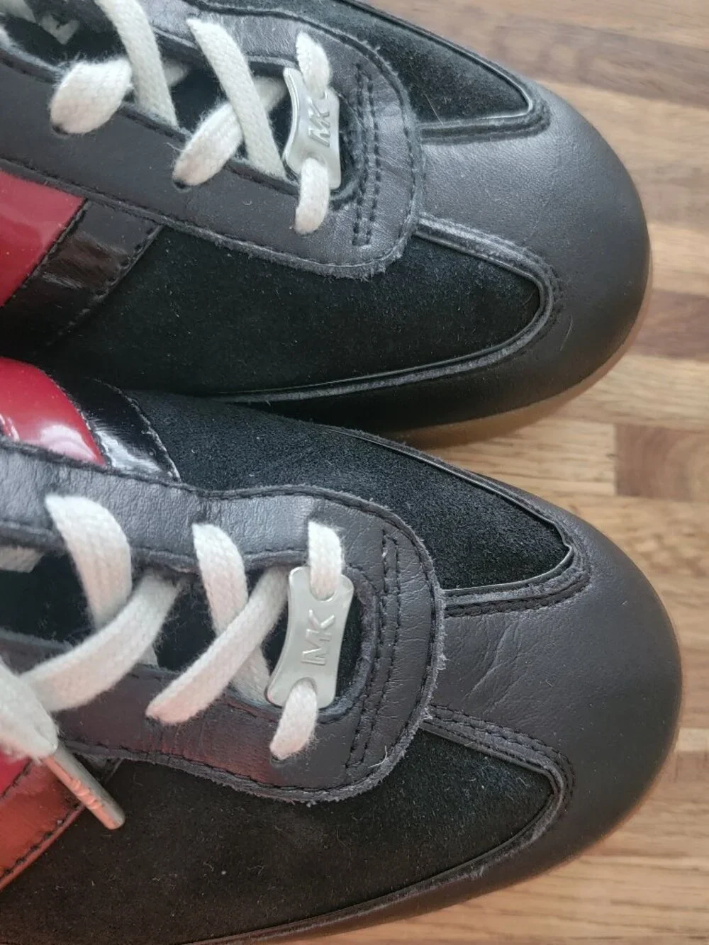 Michael Kors Vintage Black Suede Low Top Lace Up Leather Sneakers Red Trim